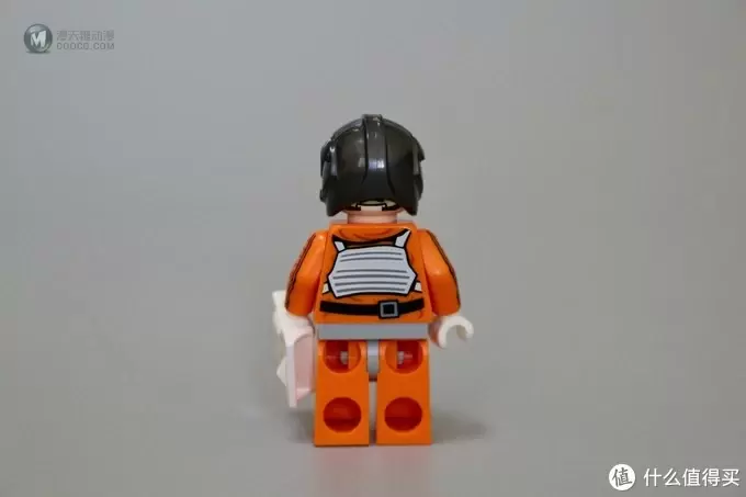 不惑大叔的legogo 篇二十九：大雪满弓刀—乐高星球大战之UCS雪地战机（LEGO75144）