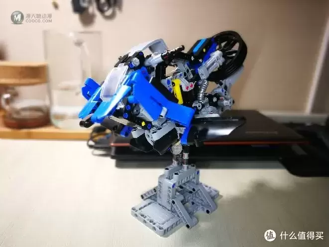 乐高科技组系列 篇一：lego 乐高科技组42063 B模式 BMW概念飞行摩托