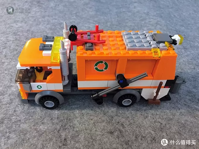 乐高小小追绝日记 篇六：LEGO 7991 垃圾车