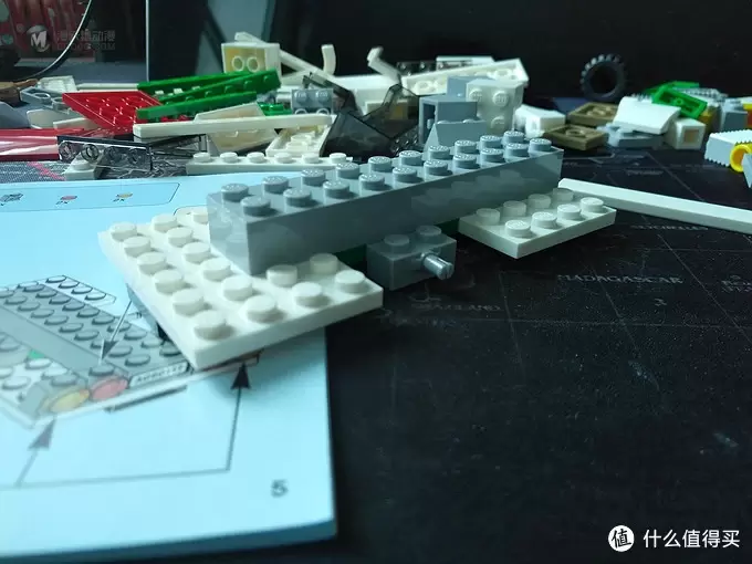 又是七夕？不存在的，再送自己一盒乐高吧—LEGO 乐高 城市系列60117