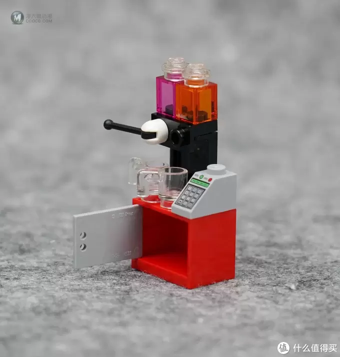 爱与复古情怀：LEGO 乐高 超级女英雄系列 哈利·奎恩的营救任务 41231评测