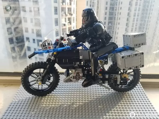 何以解忧，有我乐高 篇十：难得LP点值—LEGO 乐高 42063 宝马 R 1200 GS Adventure越野摩托车