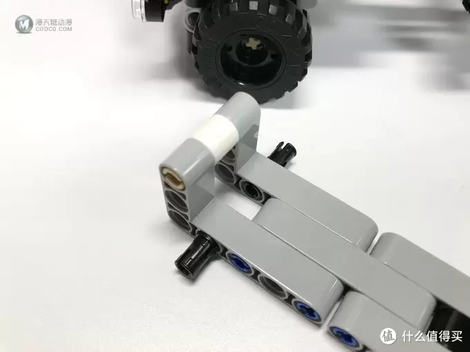 套装虽小高价零件不少：乐高 LEGO 42084 吊钩式装载卡车