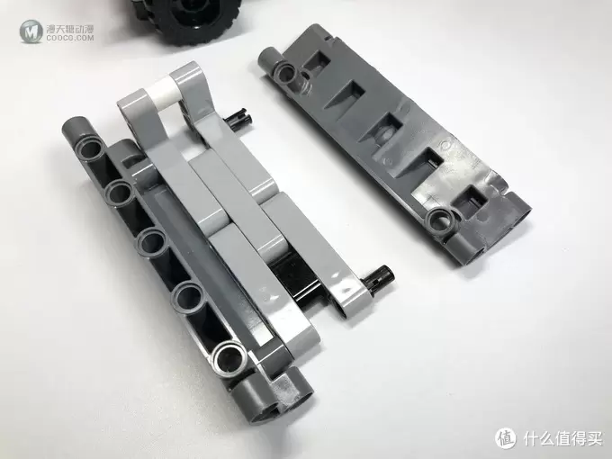 套装虽小高价零件不少：乐高 LEGO 42084 吊钩式装载卡车