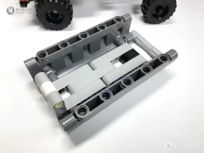 套装虽小高价零件不少：乐高 LEGO 42084 吊钩式装载卡车