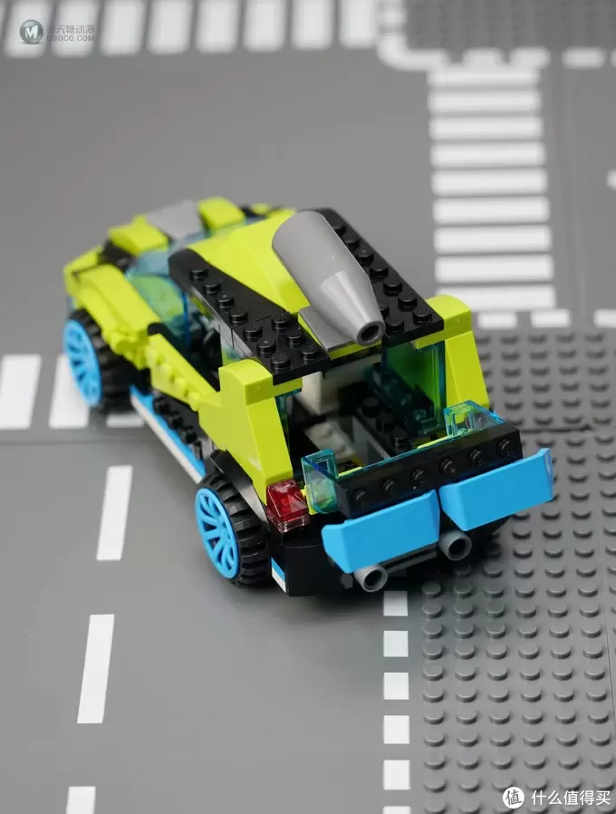 一辆的钱买三辆车？LEGO 乐高 创意百变系列 31074 火箭拉力赛车 双模式展示