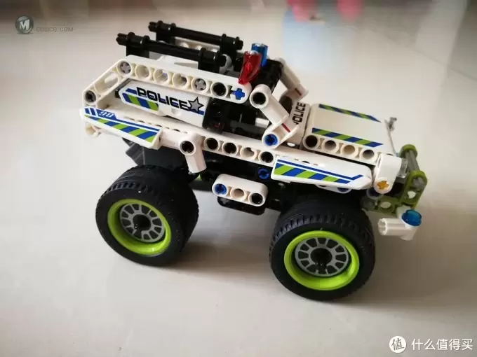 给女儿的生日礼物—LEGO 乐高 42047 警察拦截车 开箱