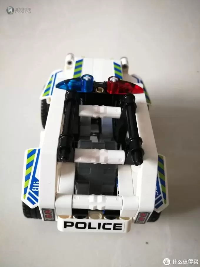 给女儿的生日礼物—LEGO 乐高 42047 警察拦截车 开箱