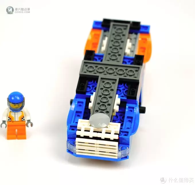 这不是我要的疯狂和暴力：LEGO 乐高 60180 City 城市组 巨轮越野车 对比评测