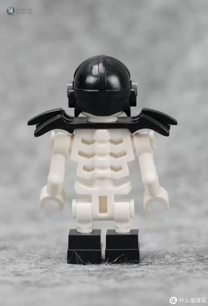 差点被官图坑了：实物更好看的LEGO 乐高 Ninjago系列 赏金猎人战斗机甲 70592