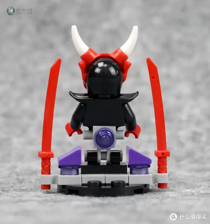 忍者版Tron: Legacy？LEGO 乐高 幻影忍者 Ninjago 巨轮摩托车追击战 70639