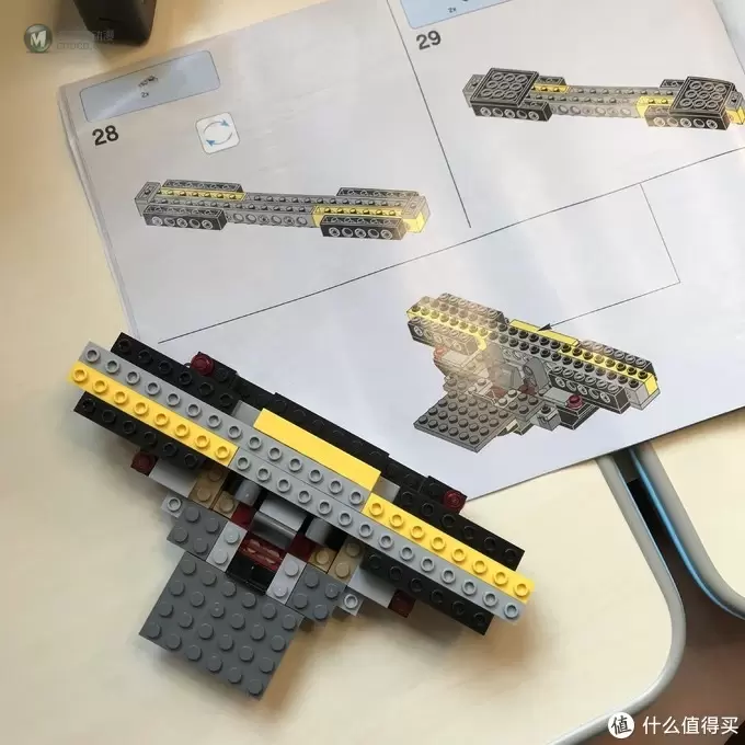 乐高这个大坑 篇五十二：LEGO 75179 凯洛伦的钛战机