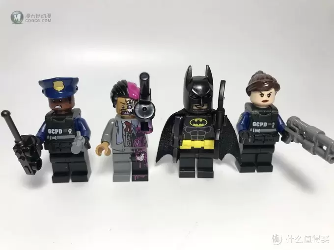 LEGO 乐高 蝙蝠侠大电影 70915 双面人破坏