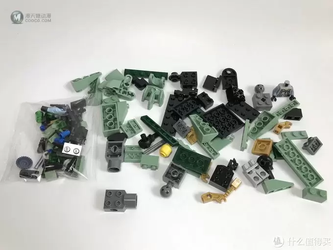 飞龙在天：LEGO 乐高 70612 幻影忍者 Ninjago 绿忍者的飞天机甲神龙