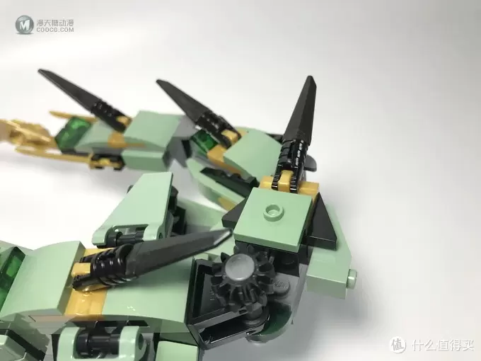 飞龙在天：LEGO 乐高 70612 幻影忍者 Ninjago 绿忍者的飞天机甲神龙