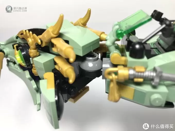 飞龙在天：LEGO 乐高 70612 幻影忍者 Ninjago 绿忍者的飞天机甲神龙