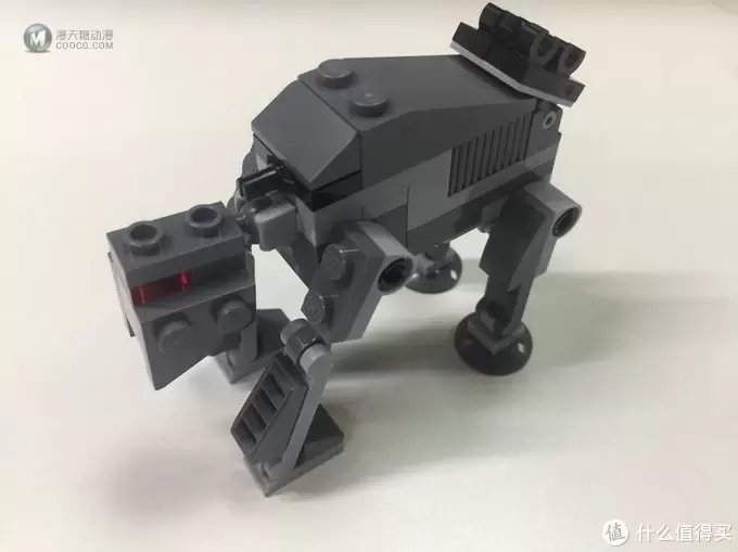 22元的LEGO 乐高 星球大战重装攻击步行机值不值得买？