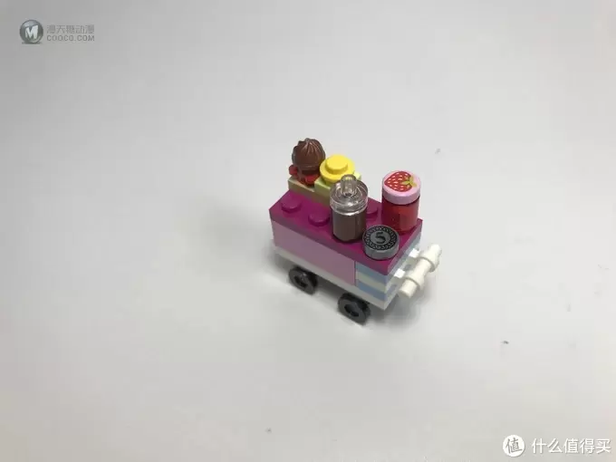 #全民分享季#LEGO 乐高 小套装也有大乐趣 30396 纸杯蛋糕小铺