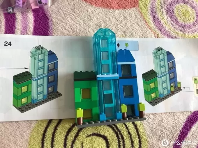 孩子的新年礼物：LEGO 乐高 10701 底板 & 10703 创意箱 开箱晒单