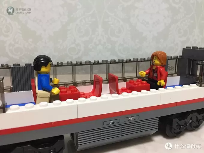 乐高共享积木 篇二：LEGO 乐高 CITY系列 60051 高速客运列车 拼搭