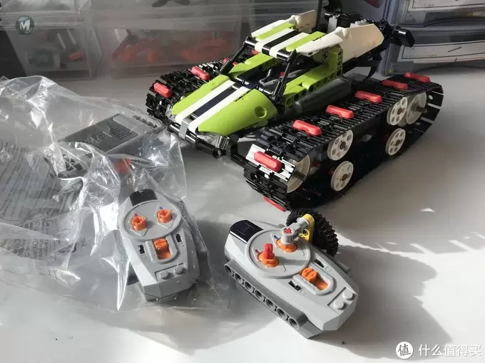 LEGO 乐高 拼拼乐 -  等了一年最终入手 42065 遥控履带赛车