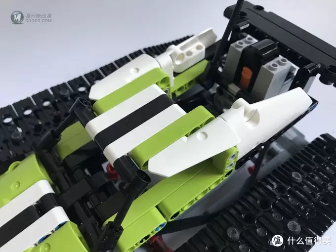 LEGO 乐高 拼拼乐 -  等了一年最终入手 42065 遥控履带赛车