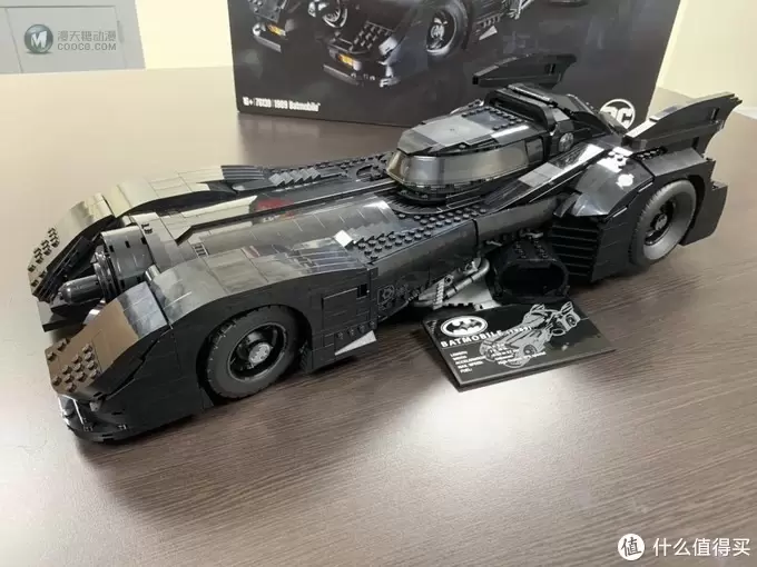 细节还原度爆表！LEGO 重现1989 年经典蝙蝠车模型