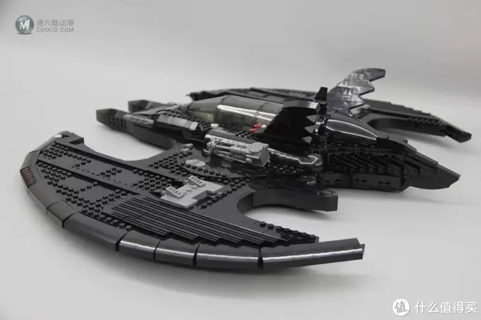 不惑大叔的legogo 篇四十七：圆月弯刀：乐高蝙蝠飞翼战机BATWING(LEGO76161)