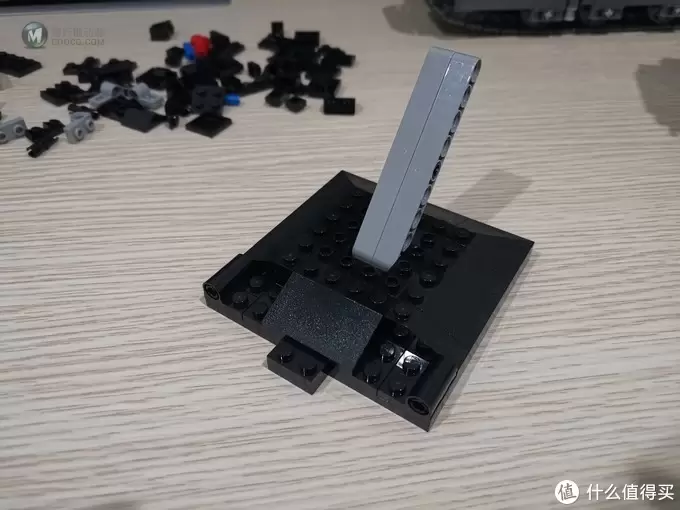 老杨的玩具仓库 篇五十：LEGO 星球大战 40周年 头盔系列 75274 钛战机驾驶员头盔 评测