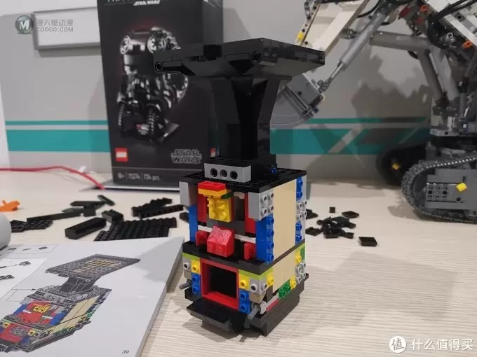 老杨的玩具仓库 篇五十：LEGO 星球大战 40周年 头盔系列 75274 钛战机驾驶员头盔 评测