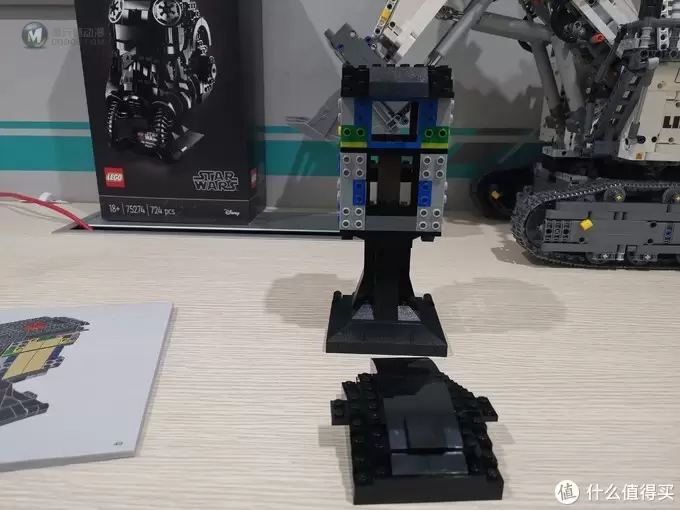 老杨的玩具仓库 篇五十：LEGO 星球大战 40周年 头盔系列 75274 钛战机驾驶员头盔 评测