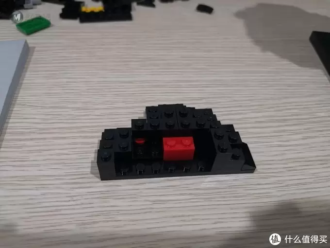 老杨的玩具仓库 篇五十：LEGO 星球大战 40周年 头盔系列 75274 钛战机驾驶员头盔 评测