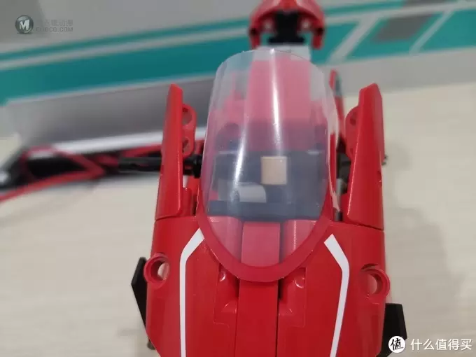 老杨的玩具仓库 篇四十五：LEGO 机械组系列 42107杜卡迪 Panigale V4 R评测