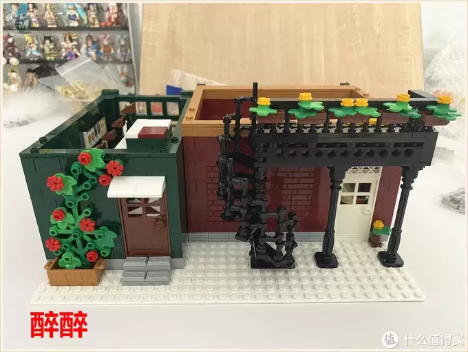 MOC 篇二十八：艺术-可以用积木表达 Fine Arts Shop & Newsagent's-美术商店与报摊