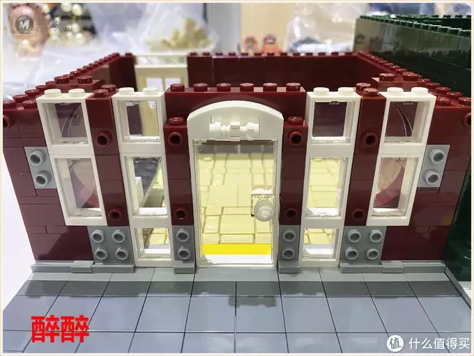 MOC 篇二十八：艺术-可以用积木表达 Fine Arts Shop & Newsagent's-美术商店与报摊