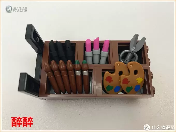 MOC 篇二十八：艺术-可以用积木表达 Fine Arts Shop & Newsagent's-美术商店与报摊