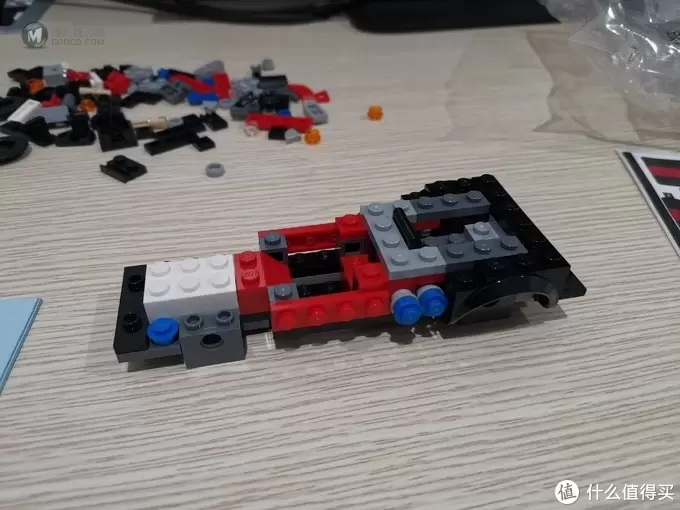 老杨的玩具仓库 篇四十：LEGO 乐高 赛车系列 75893 2018道奇挑战者和道奇战马