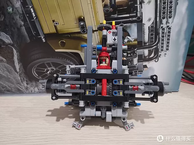 老杨的玩具仓库 篇三十九：LEGO 机械组系列 42110 路虎卫士越野车 评测