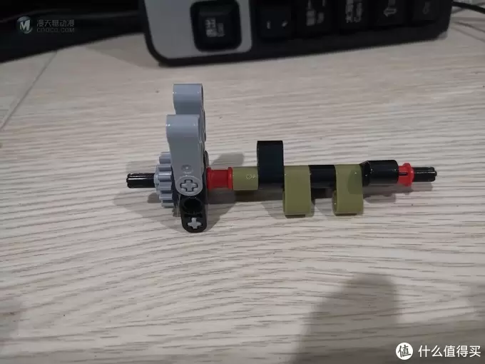 老杨的玩具仓库 篇三十九：LEGO 机械组系列 42110 路虎卫士越野车 评测