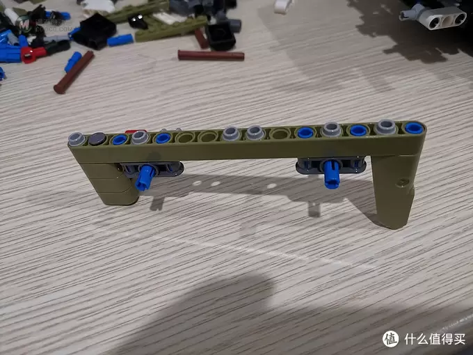 老杨的玩具仓库 篇三十九：LEGO 机械组系列 42110 路虎卫士越野车 评测