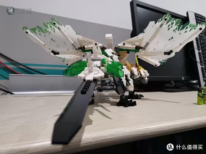 老杨的玩具仓库 篇三十八：LEGO 幻影忍者系列 70679 神龙合体 评测