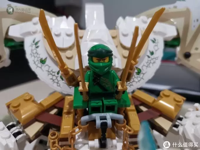 老杨的玩具仓库 篇三十八：LEGO 幻影忍者系列 70679 神龙合体 评测