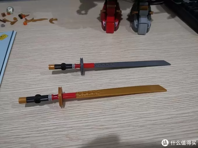 老杨的玩具仓库 篇三十七：LEGO幻影忍者系列 71720 凯的火焰机甲巨人 评测