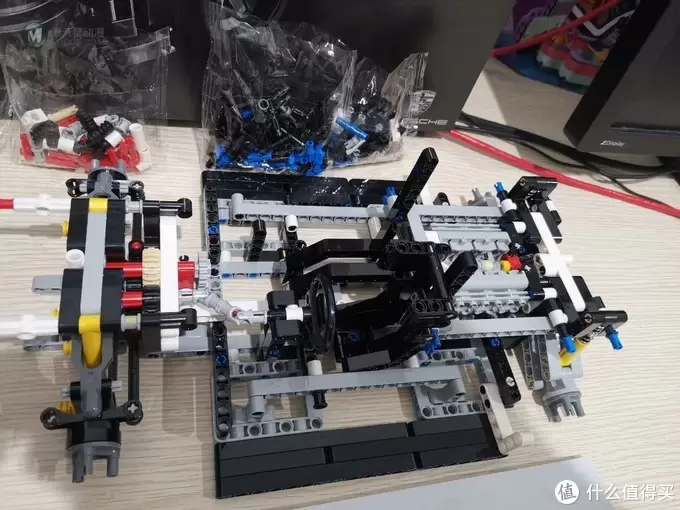 老杨的玩具仓库 篇三十一：LEGO机械组 42096保时捷911RSR评测