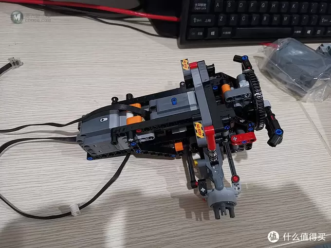 老杨的玩具仓库 篇二十九：LEGO 42099全新智能遥控四驱越野车