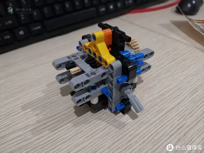 老杨的玩具仓库 篇二十九：LEGO 42099全新智能遥控四驱越野车