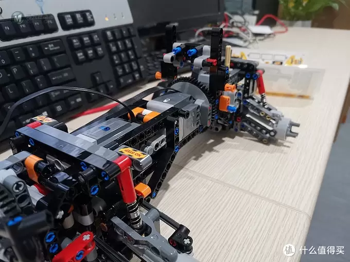 老杨的玩具仓库 篇二十九：LEGO 42099全新智能遥控四驱越野车