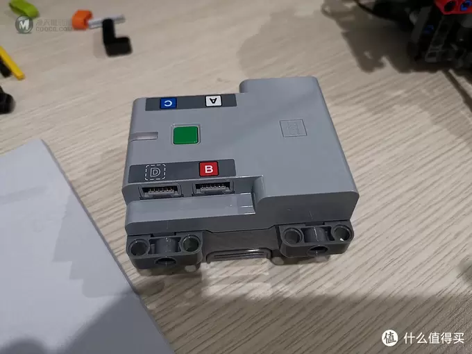 老杨的玩具仓库 篇二十九：LEGO 42099全新智能遥控四驱越野车