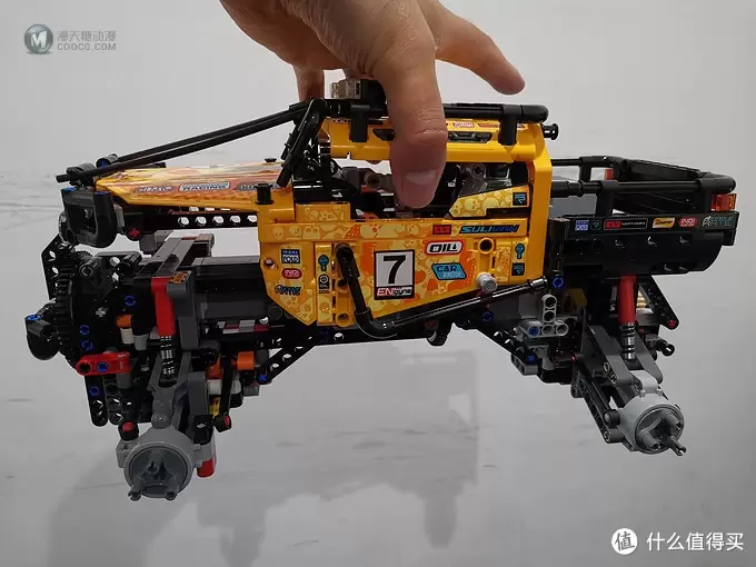 老杨的玩具仓库 篇二十九：LEGO 42099全新智能遥控四驱越野车