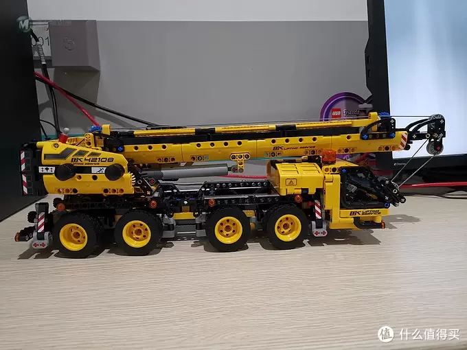 老杨的玩具仓库 篇二十七：LEGO 42108 移动起重机